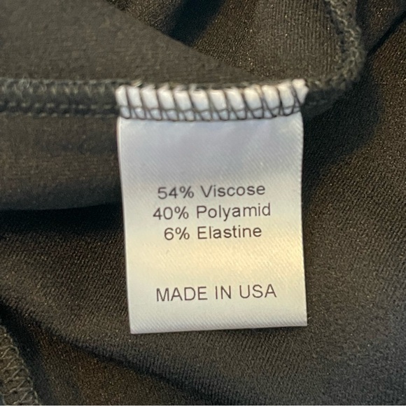 LBD - Picture 4 of 7